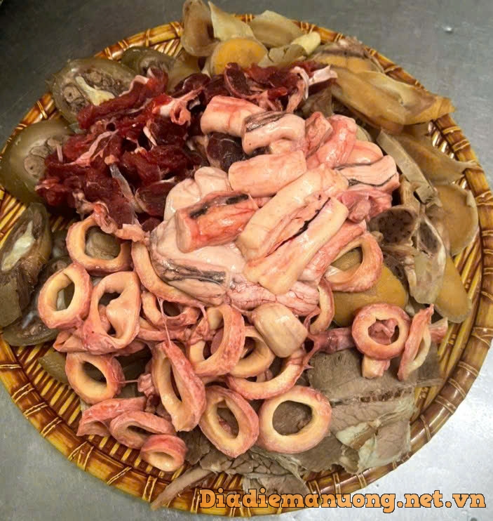 Quán lẩu bò Sửu
